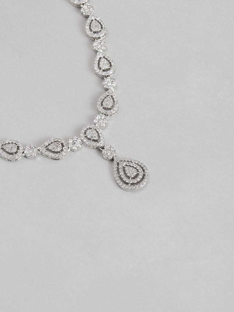 Beautiful Silver Necklace Set With Dazzling American Diamonds : SPADDMNC08