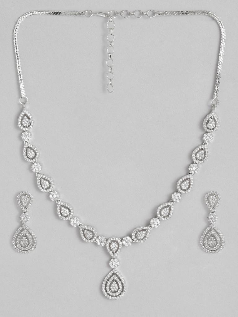 Beautiful Silver Necklace Set With Dazzling American Diamonds : SPADDMNC08