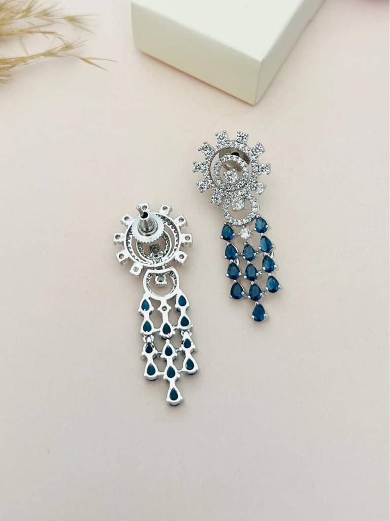 Sophisticated Silver Plated American Diamond Necklace-Spaddmnc32Bluer03 : SPADDMNC32BlueR03
