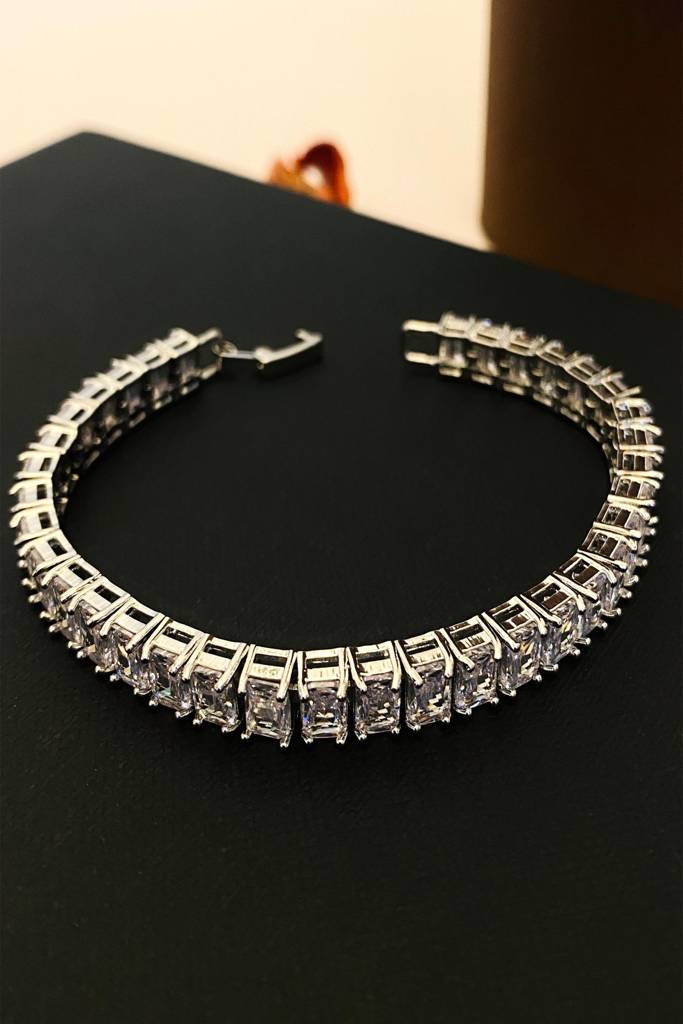 Silver Plated Abstract American Diamond Women Link Hand Bracelet-Spbraceletad01R02 : SPBraceletAD01R02