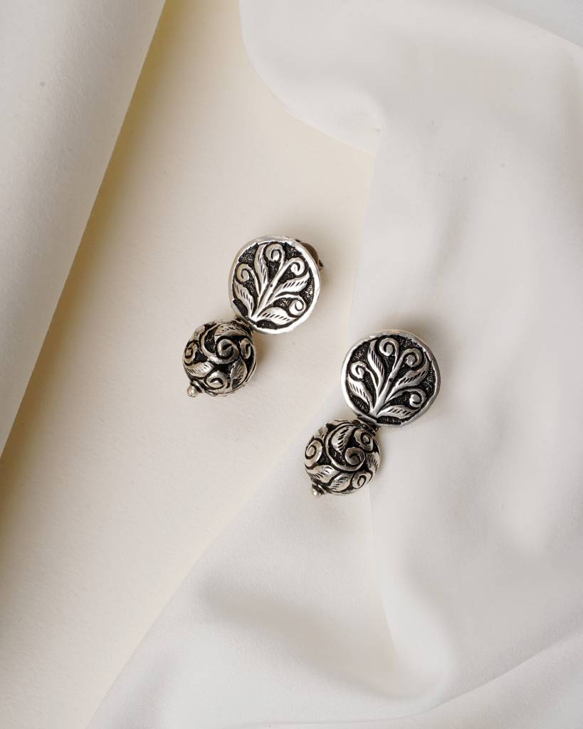 Noor Chittai Ball Bead Earrings - 92.5 Sterling Silver : SPCTEARRING01