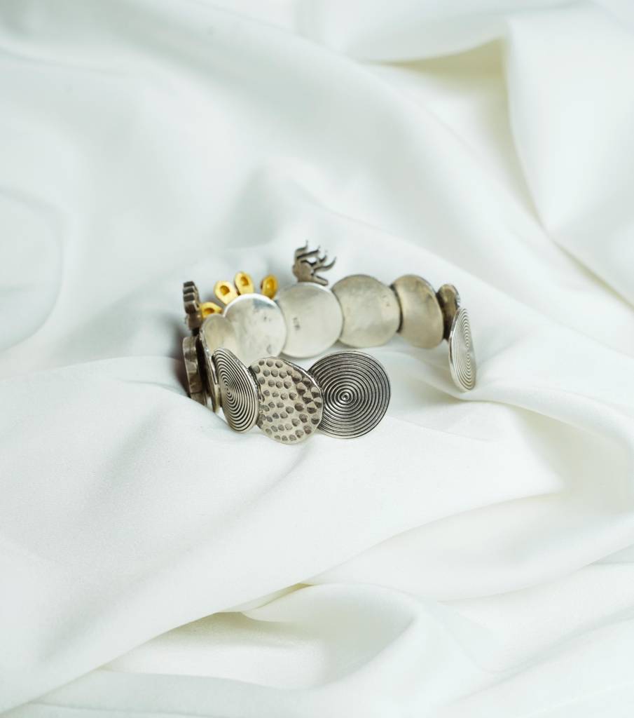 Anokhi Mayur-Mrig Fusion Cuff : SPFSCUFF01