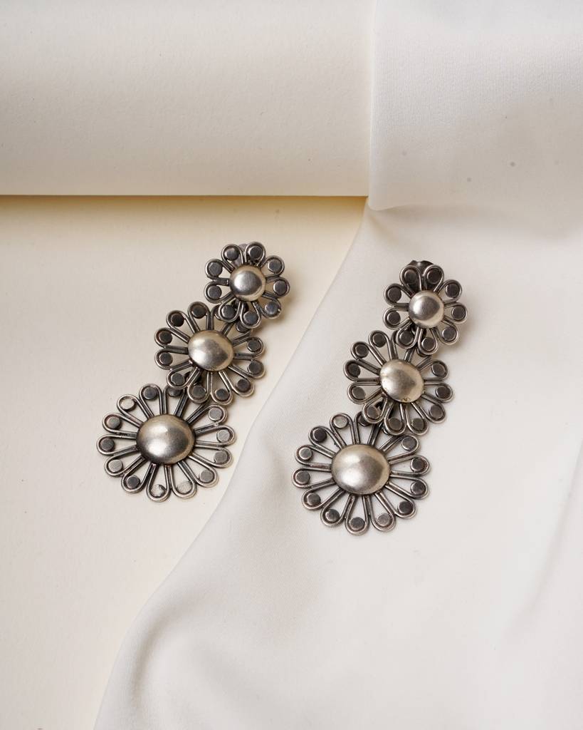 Triveni Phool Cascade Earrings : SPPSEARRING07