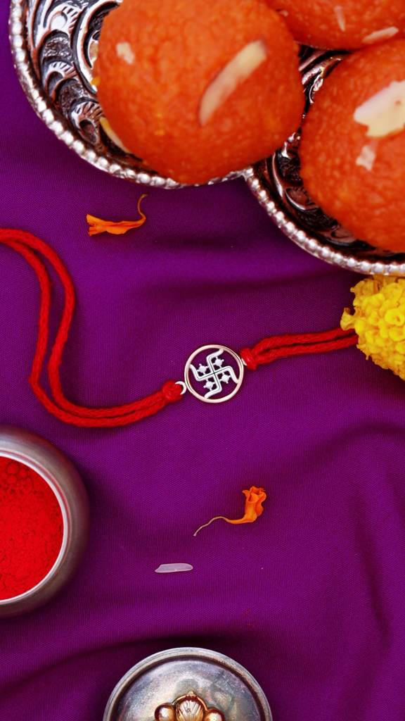 Kuberbox 925 Sterling Silver Swastik Silver Rakhi : SRA2003_925