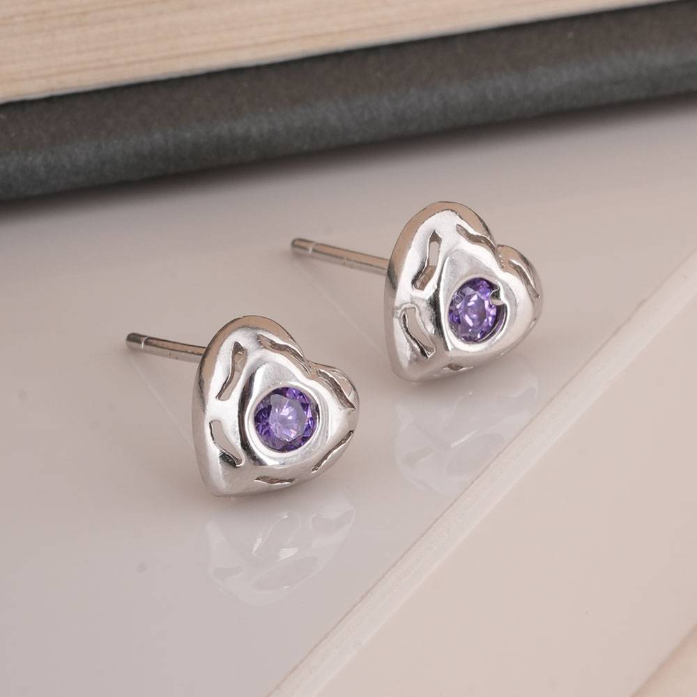 925 Sterling Silver Heart Stud Earrings : SRWER11
