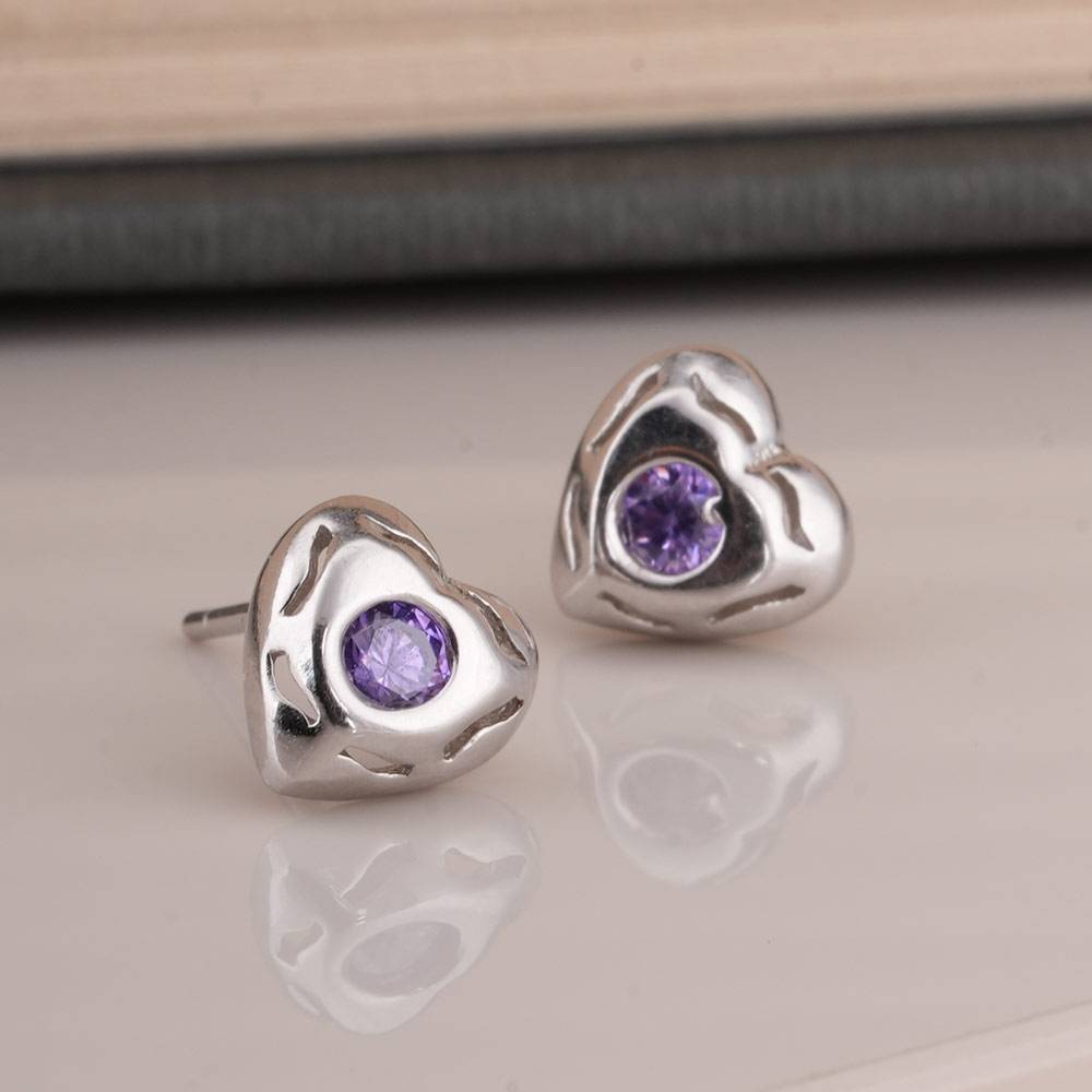 925 Sterling Silver Heart Stud Earrings : SRWER11