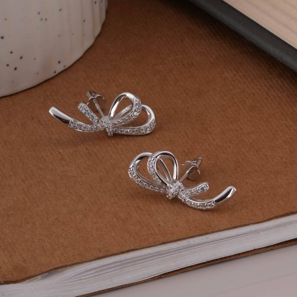 925 Sterling Silver Classic Bow Stud Earrings : SRWER12