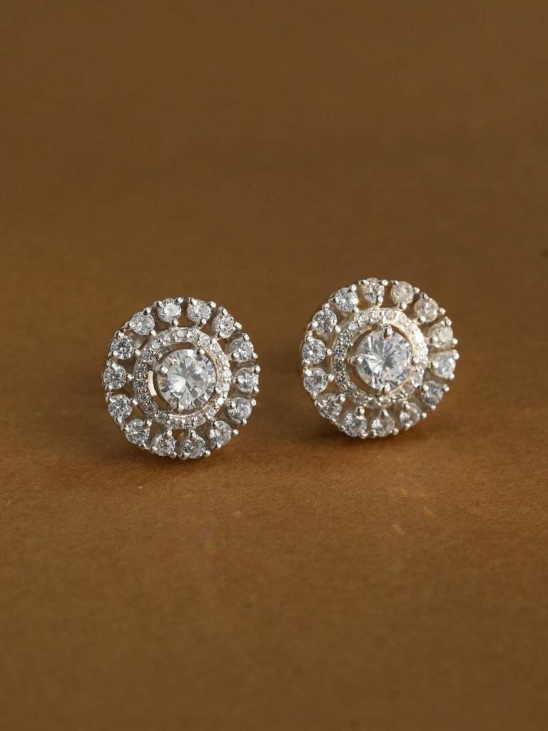 925 Sterling Silver Sparkling Round Cz Stud Earrings : SRWER141