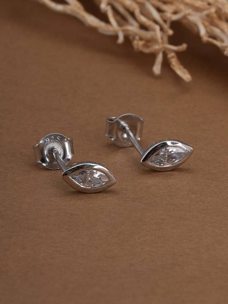 925 Sterling Silver Fairy Light Marquise Studs : SRWER15