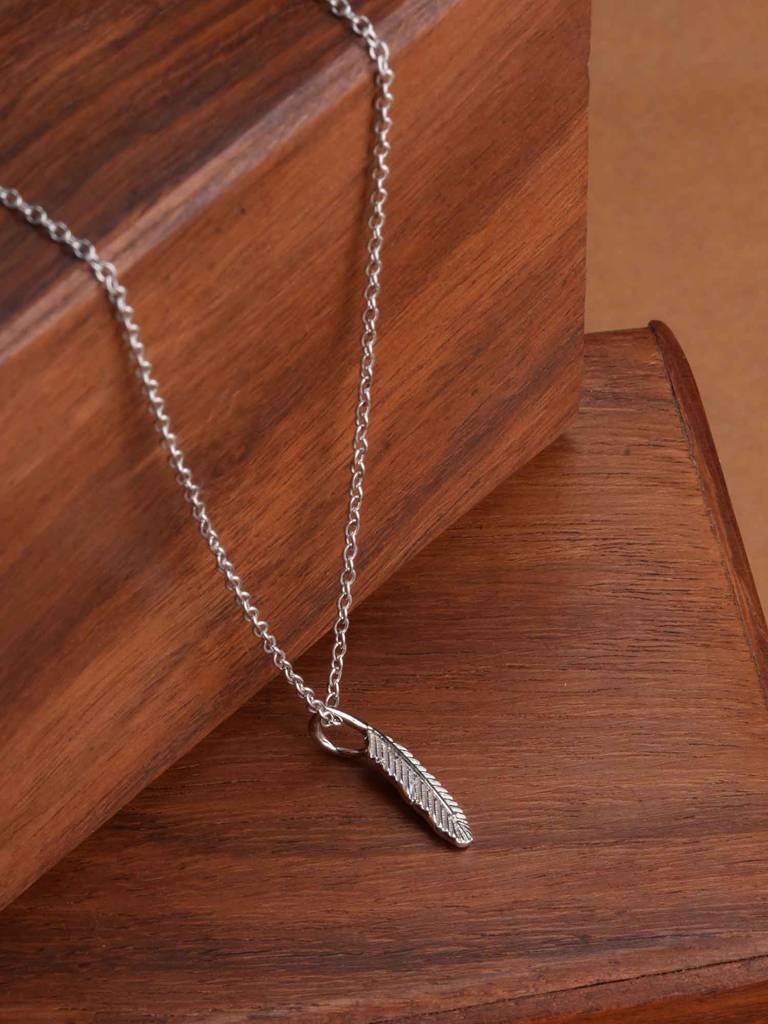 925 Sterling Silver Spirit Feather Necklace : SRWNC21