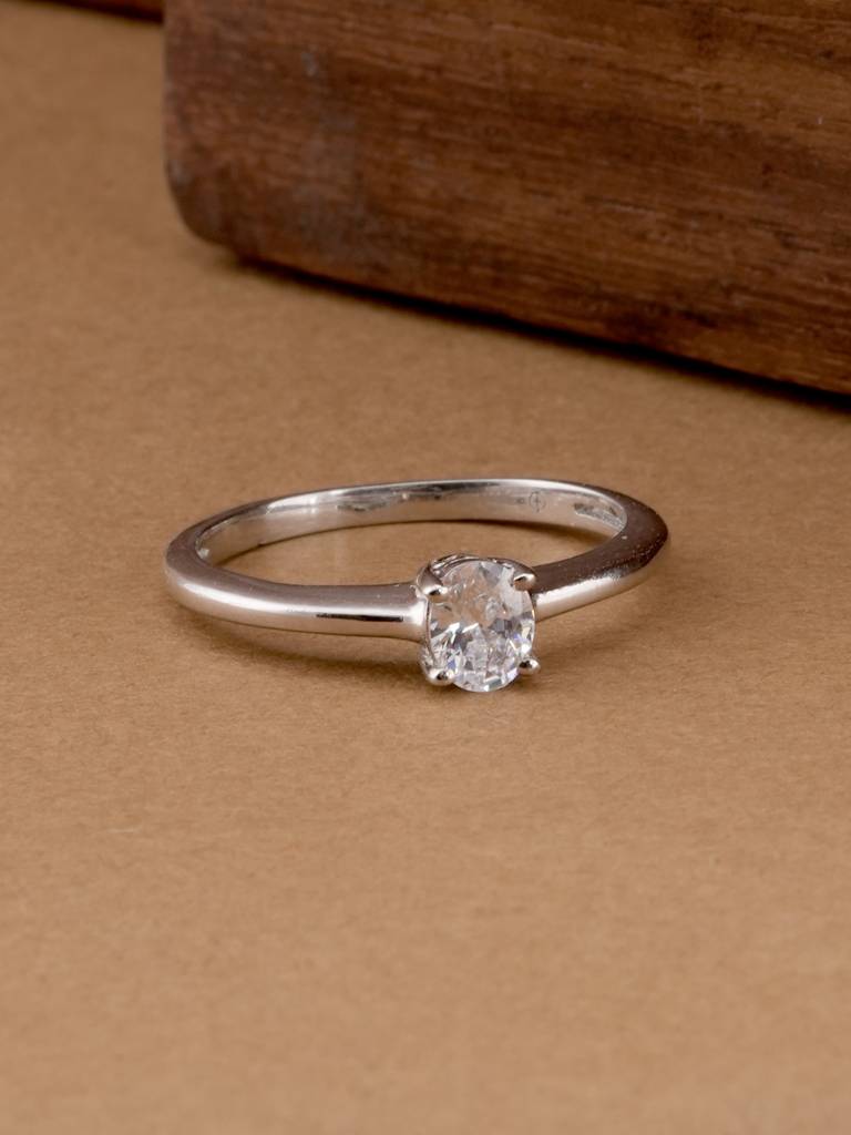 925 Sterling Silver Four-Prong Oval Solitaire Ring For Womens : SRWRG382-5