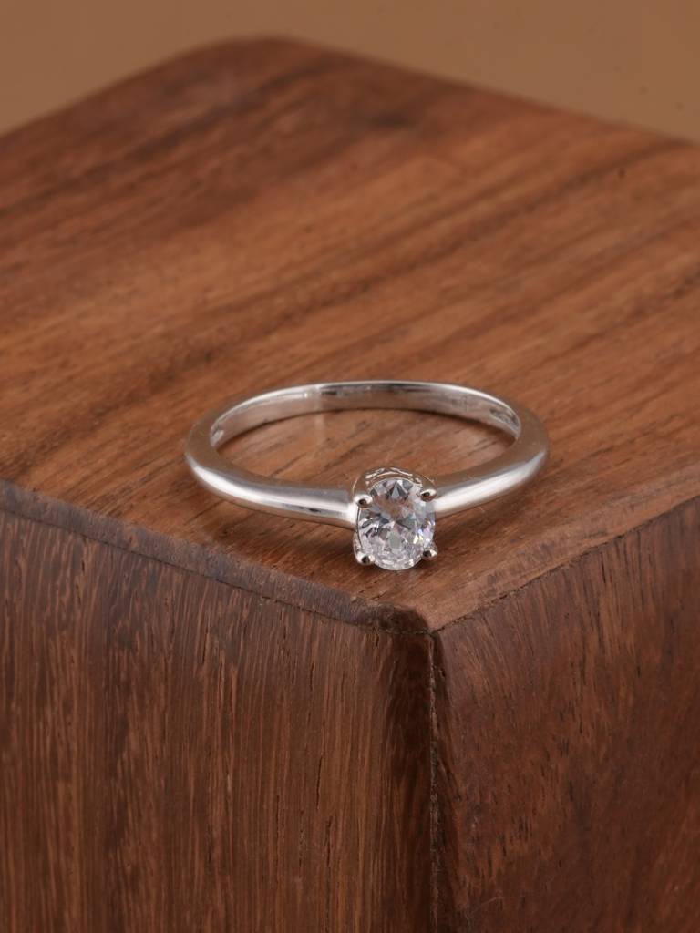 925 Sterling Silver Four-Prong Oval Solitaire Ring For Womens : SRWRG382-5