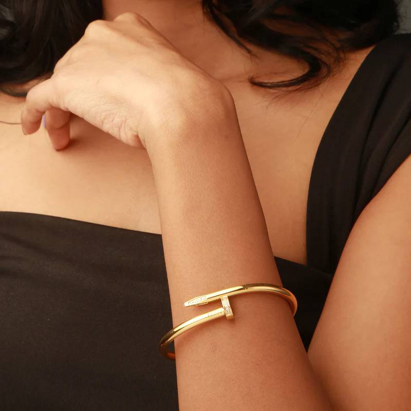 Nail Bangle Bracelet : SSBR9