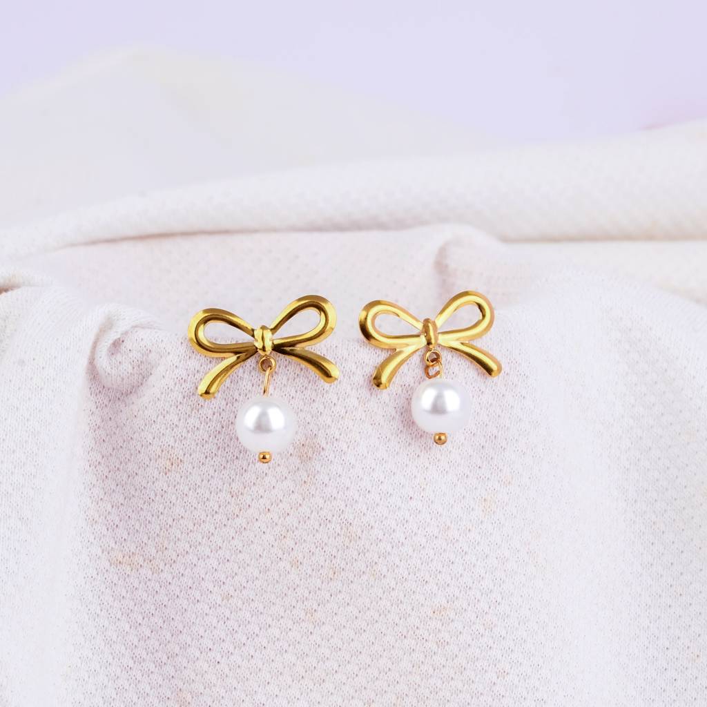 Poised Grace Pearl Bow Hoop Earrings : SSER22