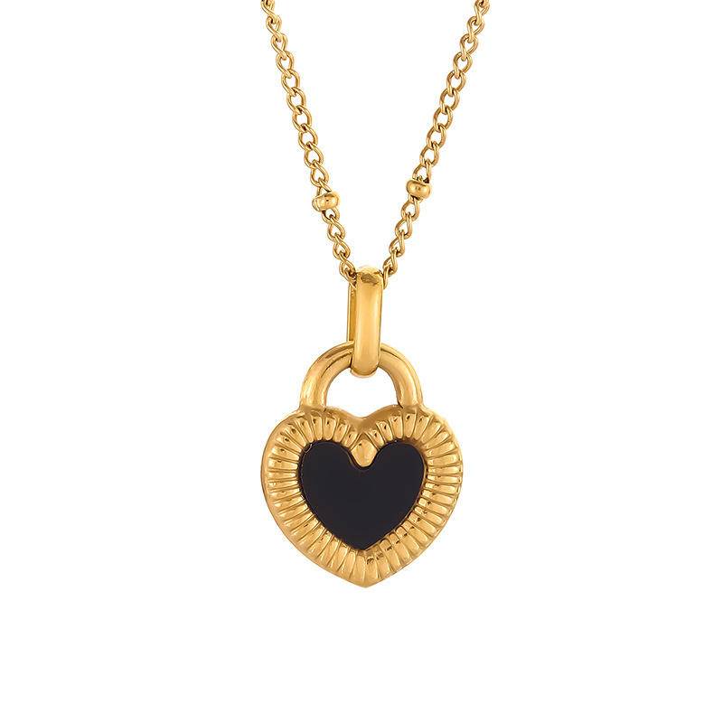 Two Sides Of Love Â Black & White Heart Pendant Necklace : SSNC7