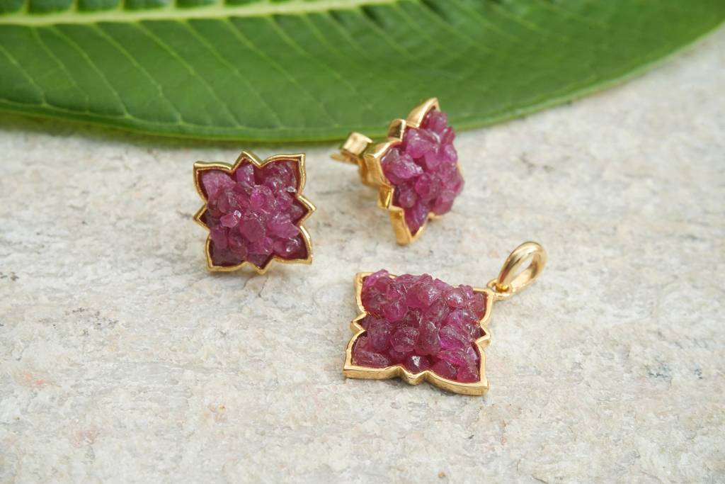 Natural Ruby Earrings - Studs : NH-ERR-03-RB
