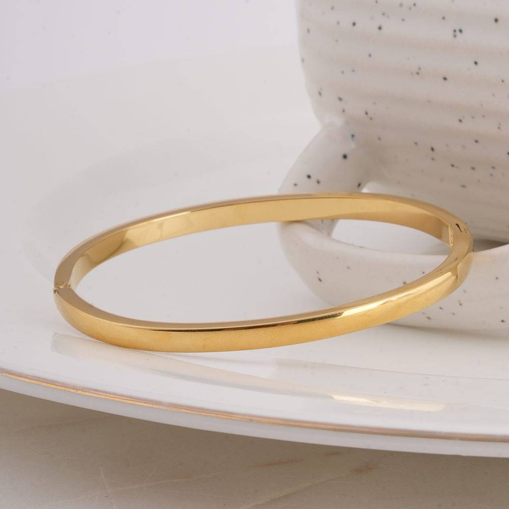 Plain Gold Bangles Bracelet For Womens - Waterproof & Anti-Tarnish : SSWBR0315