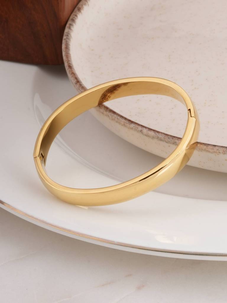 Plain Gold Bangles Bracelet For Womens - Waterproof & Anti-Tarnish : SSWBR0317