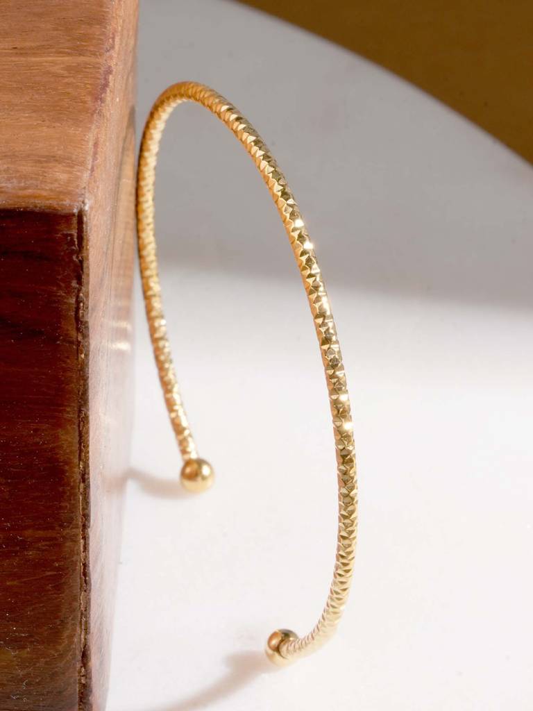 Minimal Twist Cuff Bracelet For Womens - Waterproof & Anti-Tarnish : SSWBR0324
