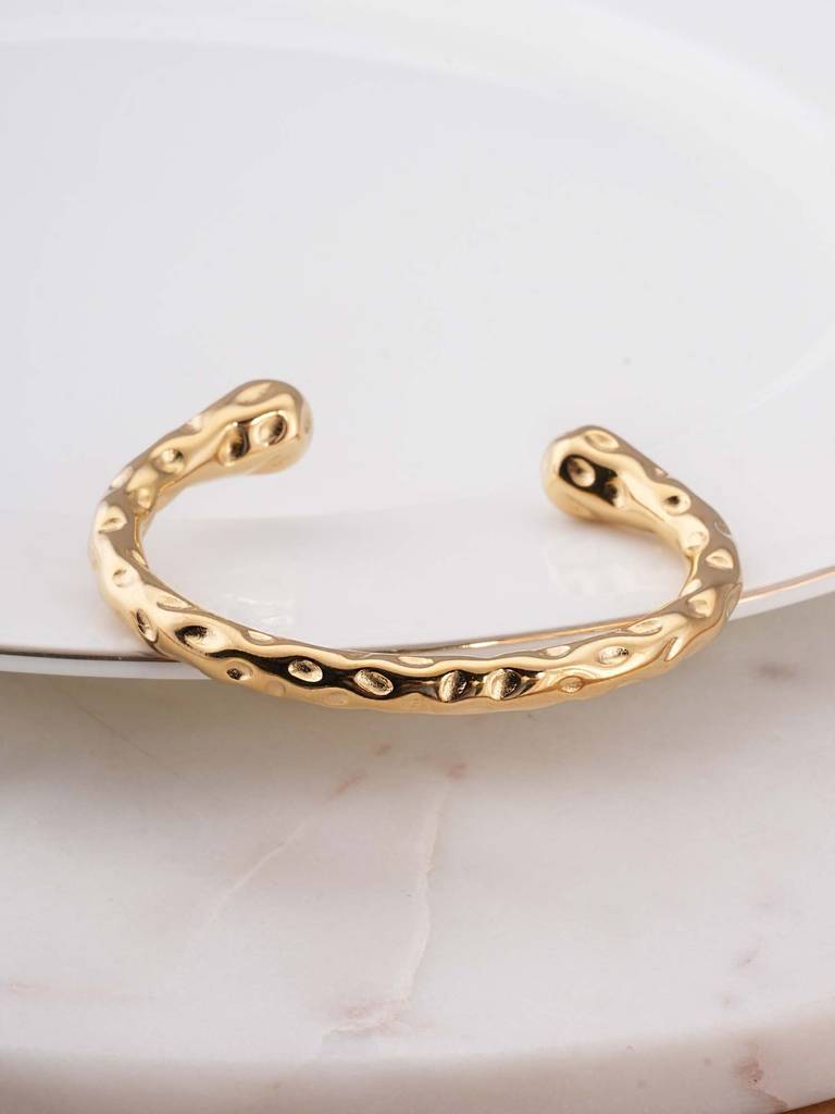 Hammered Gold Cuff Bracelet For Womens - Waterproof & Anti-Tarnish : SSWBR0329