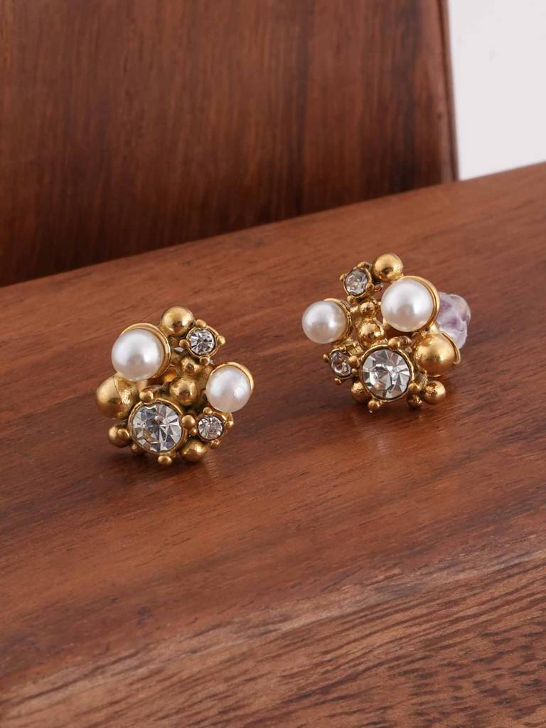 Vintage Style Pearl And Crystal Studs For Womens - Waterproof & Anti-Tarnish : SSWER0521