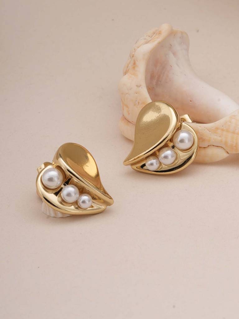 Gilded Heart Pearl Earrings For Womens - Waterproof & Anti-Tarnish : SSWER0566