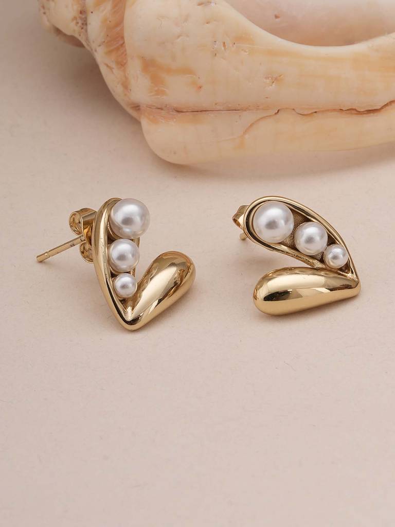 Lustrous Embrace Pearl Earrings For Womens - Waterproof & Anti-Tarnish : SSWER0568