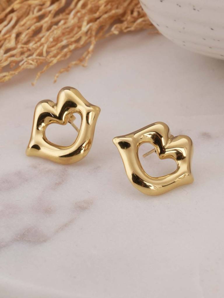 Chic Lips Stud Earrings For Womens - Waterproof & Anti-Tarnish : SSWER0619