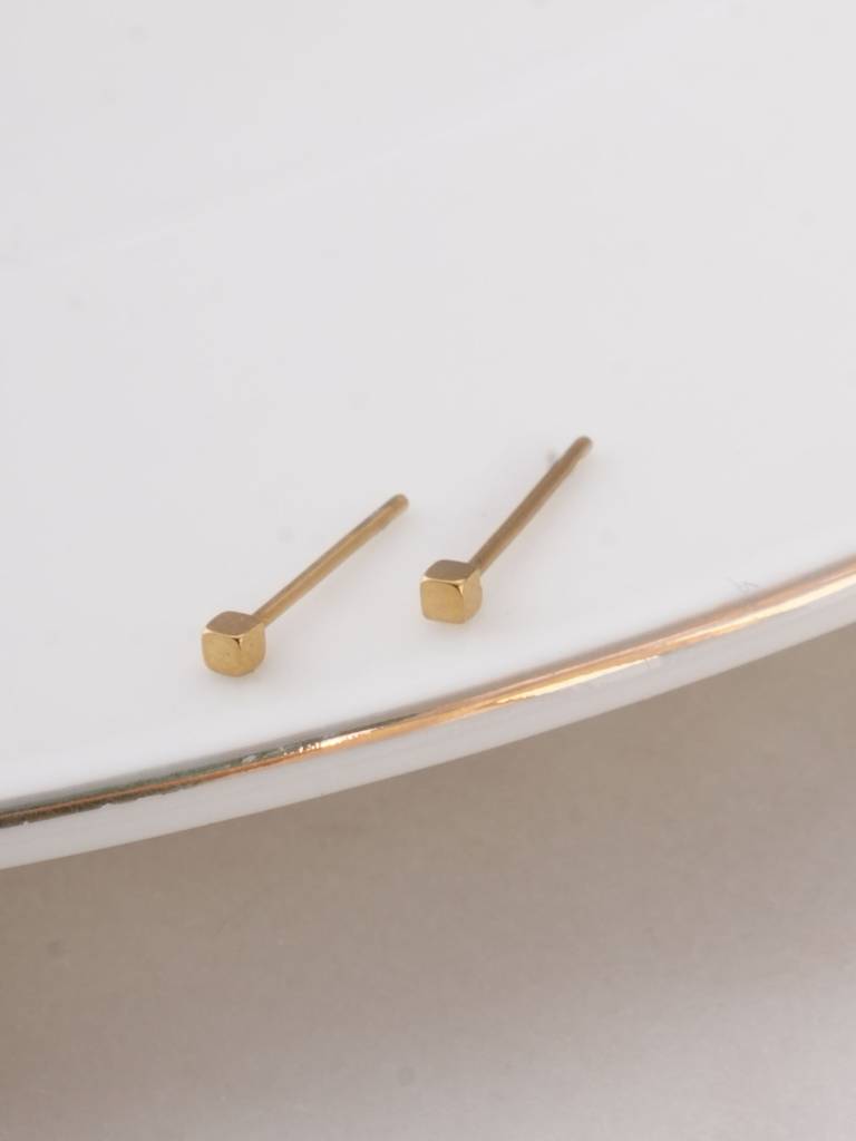 Gold Square Studs For Womens - Waterproof & Anti-Tarnish : SSWER0698
