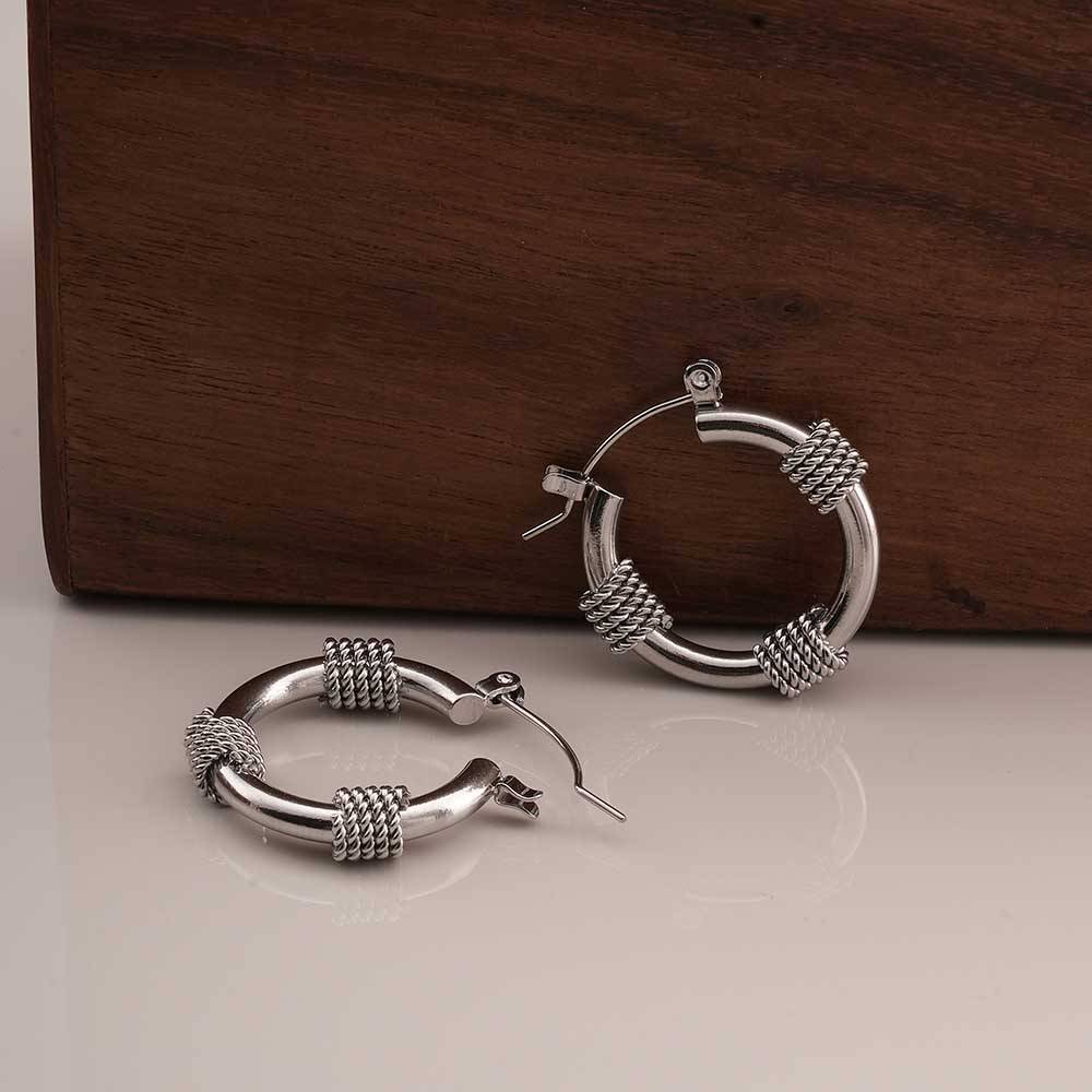 Lustre Links Silver Hoop Earrings For Womens - Waterproof & Anti-Tarnish : SSWER0702