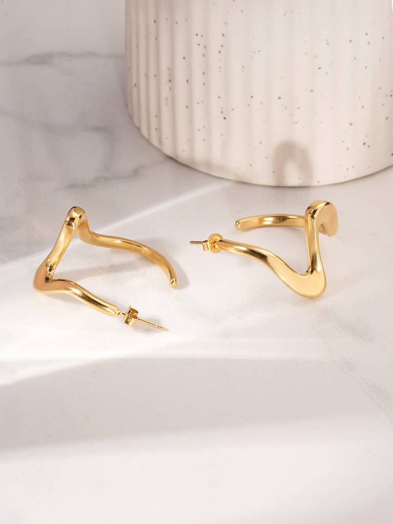 Sculptural Gold Curve Drop Earrings For Women : SSWER0914