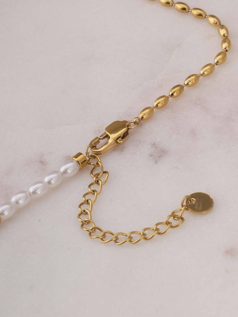 Royal Orb Adorn Necklace For Womens - Waterproof & Anti-Tarnish : SSWNC0335