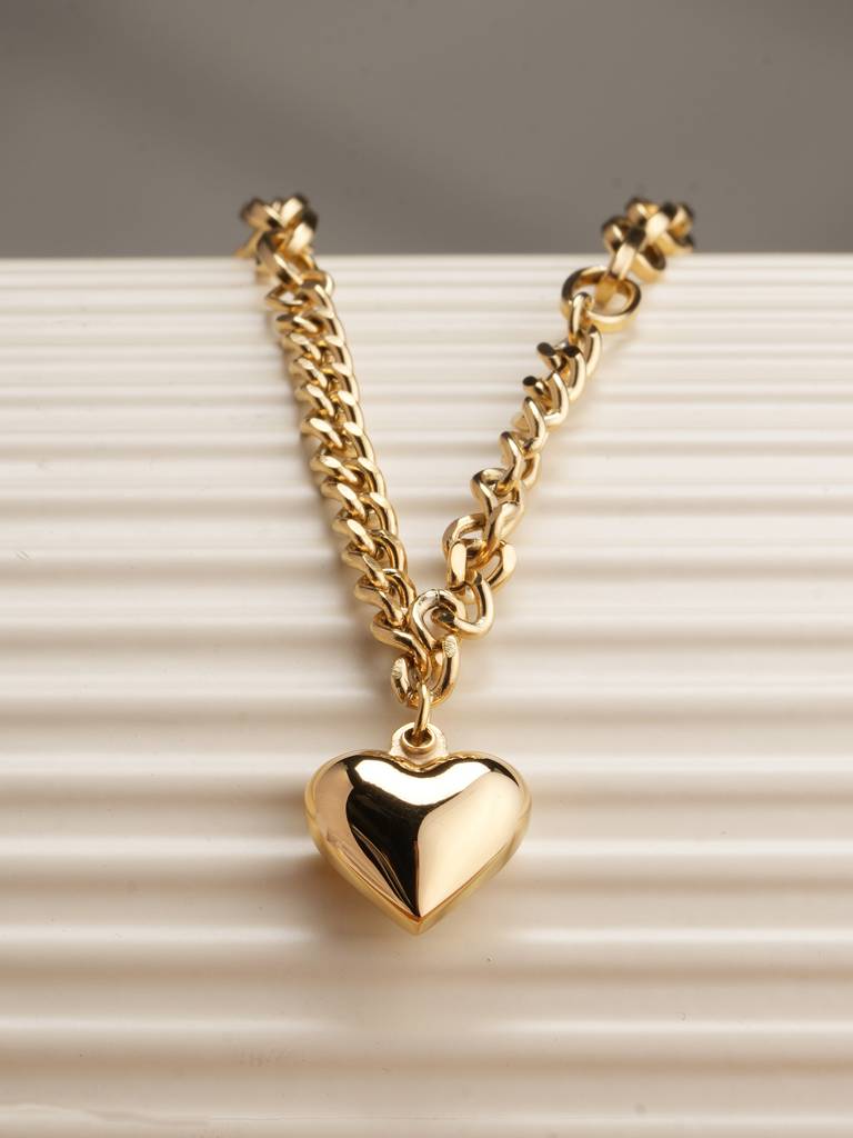 Amour Glow Necklace For Womens - Waterproof & Anti-Tarnish : SSWNC0366
