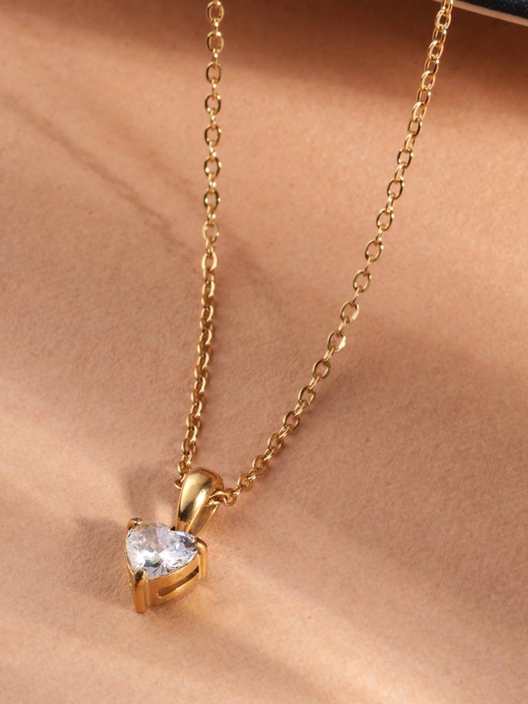 Regal Radiance Solitaire Necklace For Women : SSWNC0413