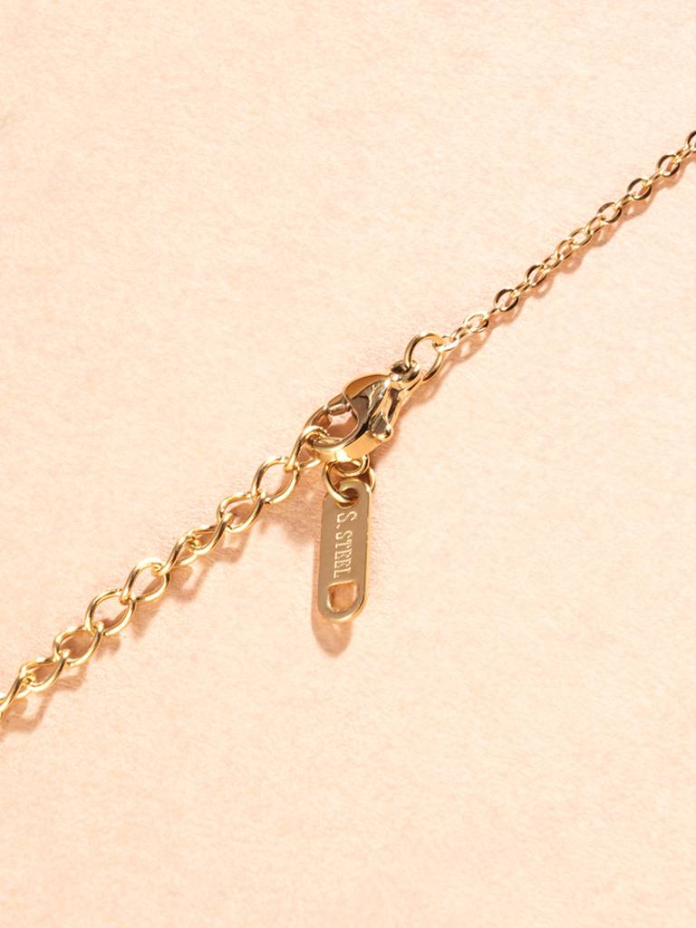 Crowned Solitaire Heart Pendant For Women : SSWNC0472