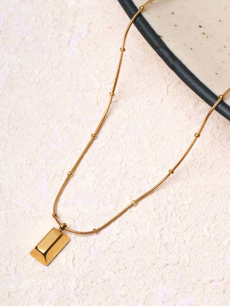 Minimalist Gold Barrel Pendant Necklace For Women : SSWNC0523