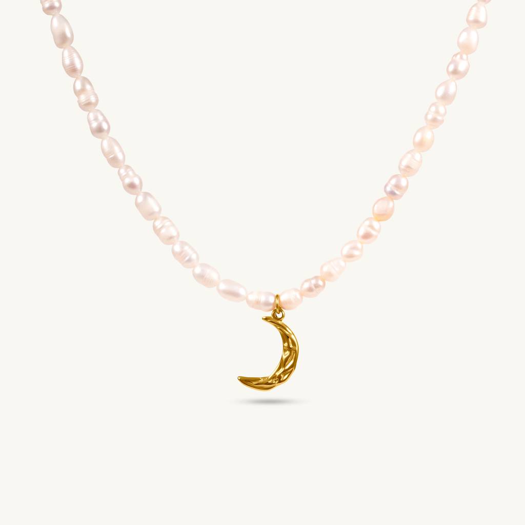 Pearl Beaded Necklace With Curved Horn Pendant For Women : SSWNC0588