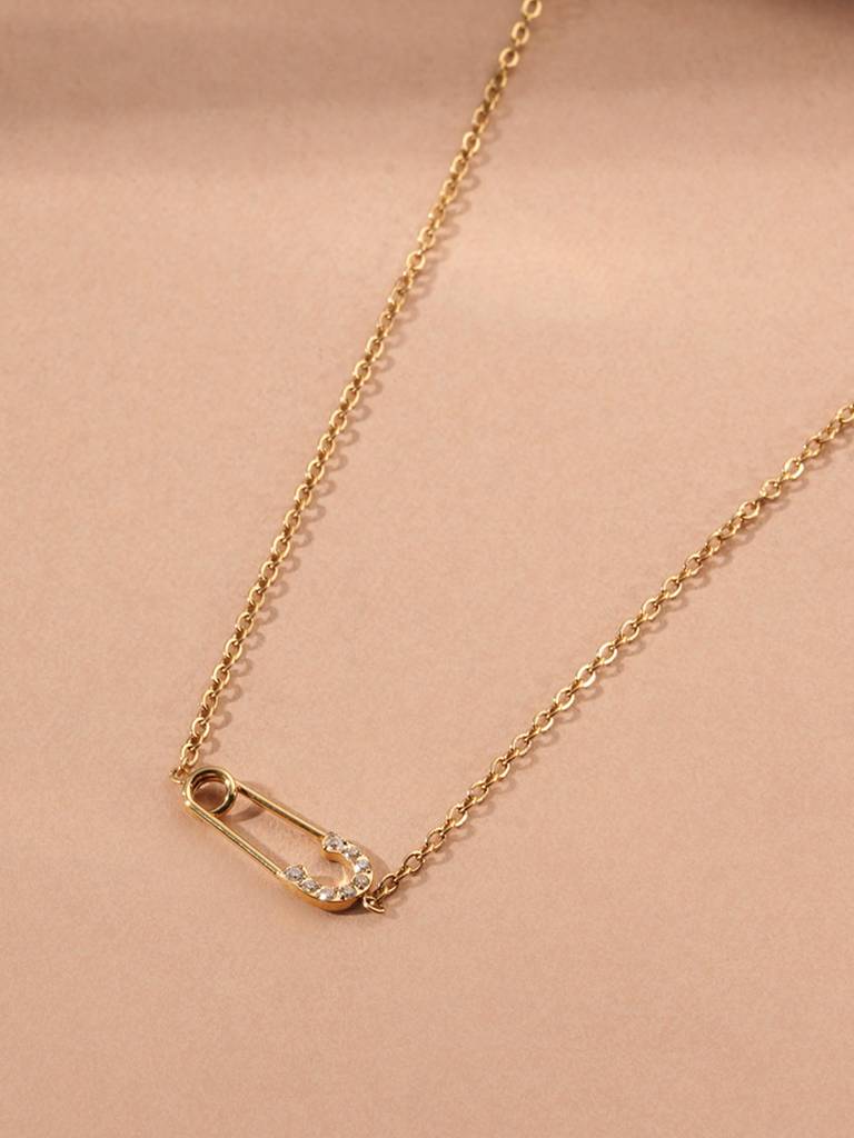 Cute Safety Pin Necklace For Women : SSWNC0668