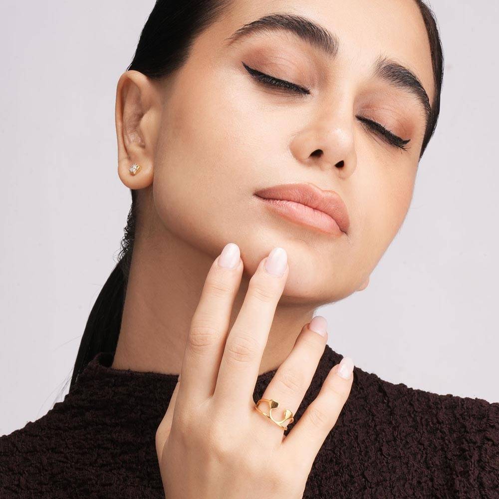 Curved Cutout Design Ring For Women (Size - A) : SSWRG0827-A