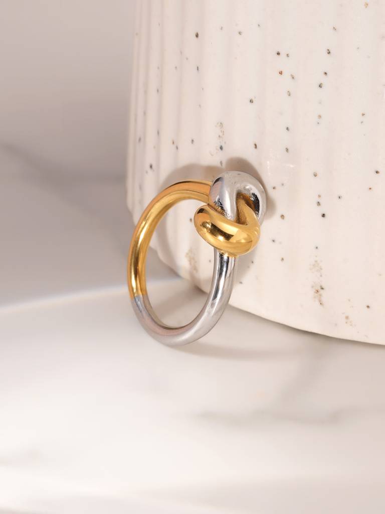 Entwined Love Knot Ring For Womens : SSWRG0959-6