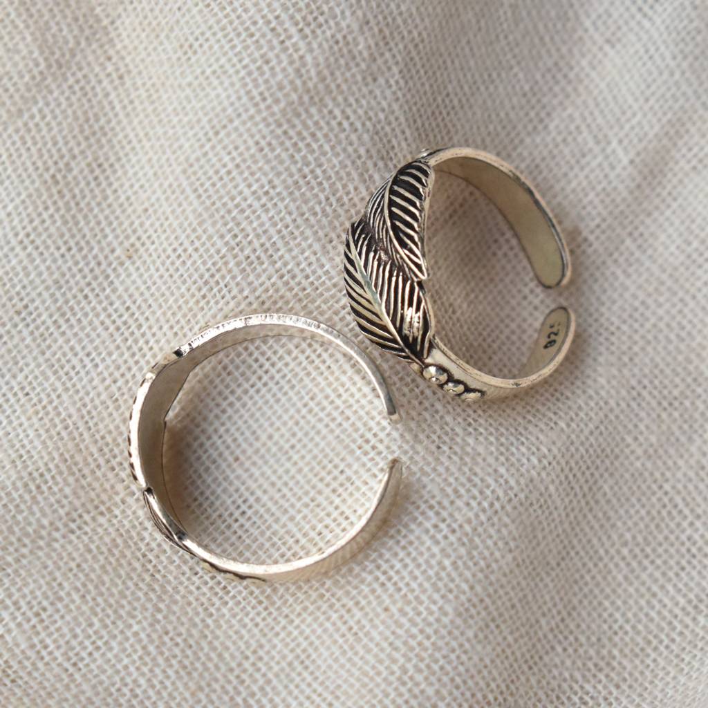 Leaf Motif Adjustable Sterling Silver Toe Ring : STR013