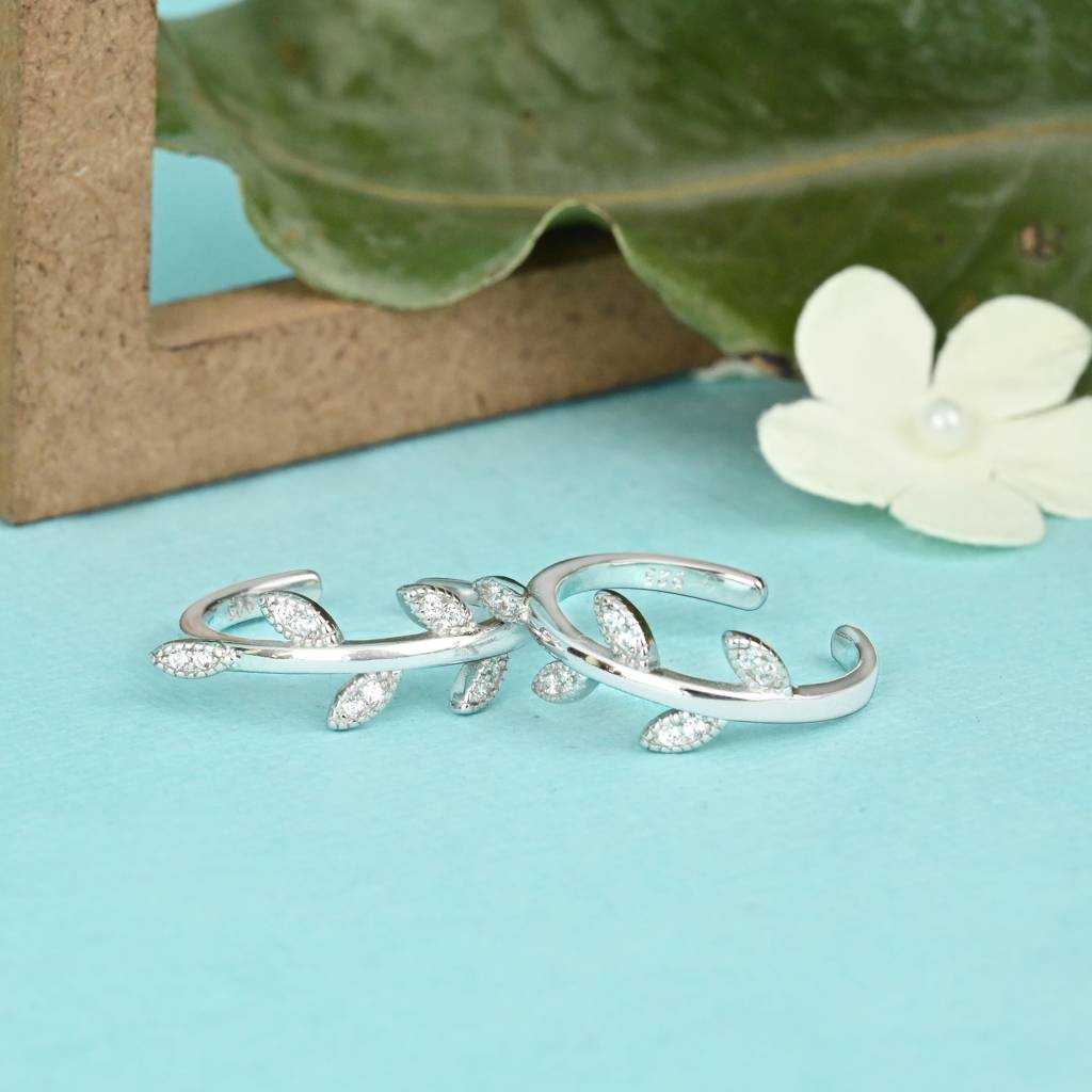 Leaf Charm Toe Ring : STR388