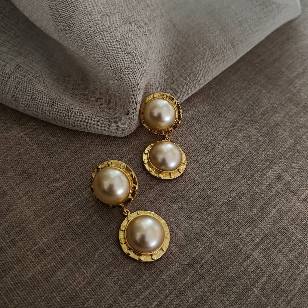 Sangria Pearl Luxe Danglers