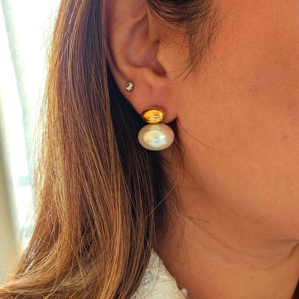 Sasha Pearl Stud Earrings : TAA-9855343788310-EARRING
