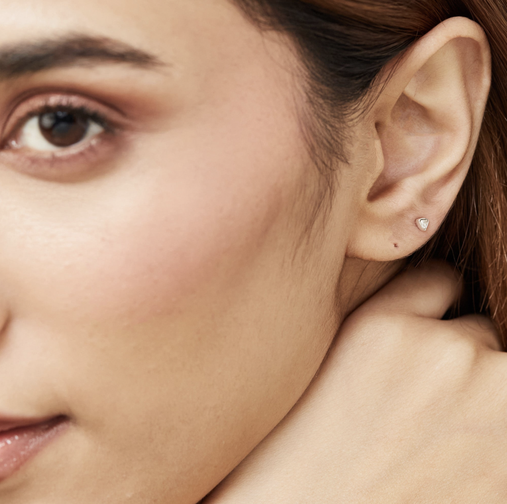 Trillion Flatback Earring : PEER09