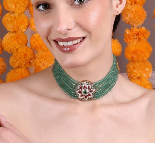 Royal Emerald Beaded Choker With Jadau Floral : RMQJ0247