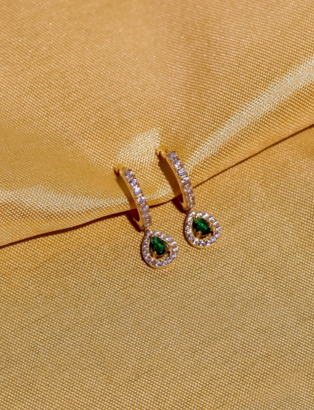 Kelly Hoop Earrings : kellyhoopearrings