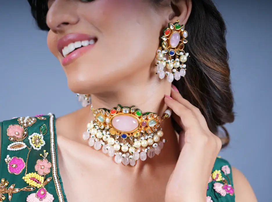 Opulent Navratan Kundan Choker Set - With Earrings : NUJ42135