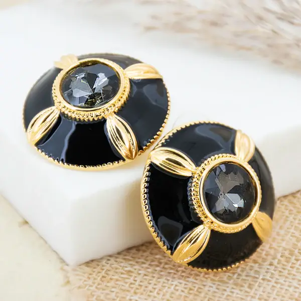 Shadow Stone Stud Earrings : E396