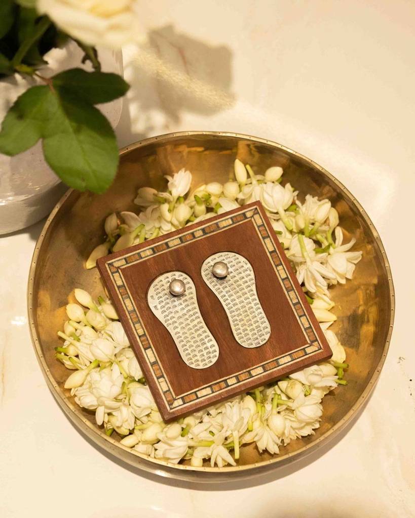 Shri Ram Shubh Charan Paduka : SRC1